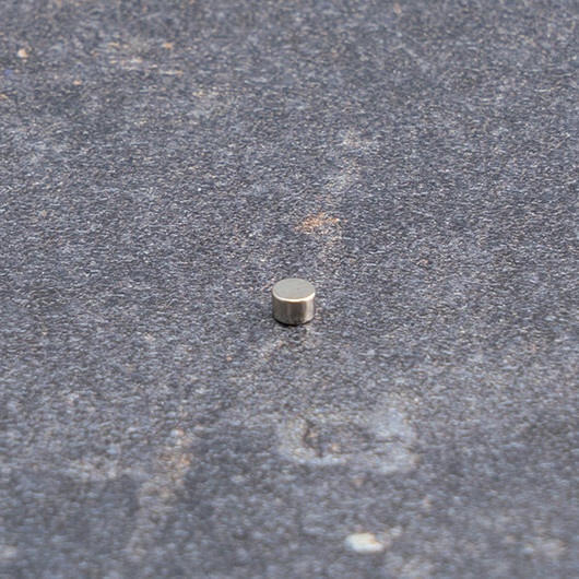 Neodymium Disc Magnets 3mm.  Pack of 100.