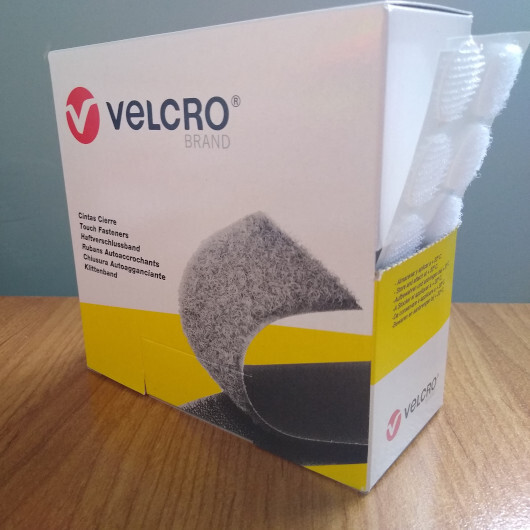 School VELCRO® Brand Stick On Coins 19mm White. Box of 200.